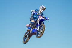MOTO-8608_1600x1049