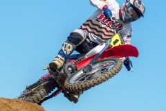 MOTO-8610_1163x1200