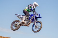 MOTO-8752_1600x1064