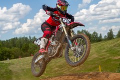 MOTO-9032_1600x1050