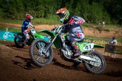 MOTO-9347_1600x1049