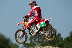 MOTO-3063_1600x1168