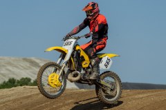 MOTO-3087_1600x1167