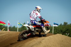 MOTO-3124_1600x976