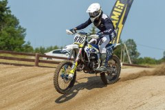 MOTO-3236_1600x1059