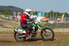 MOTO-3299_1600x1067