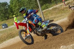 MOTO-3350_1600x1067