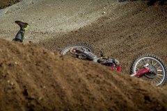 MOTO-3480_1600x732