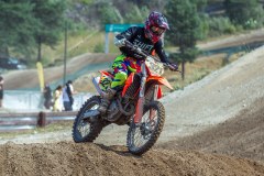 MOTO-3498_1600x1028