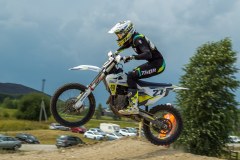 MOTO-3782_1600x1085