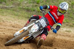 MOTO-7590_1595x1200