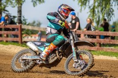 1_24963943_1600x1102